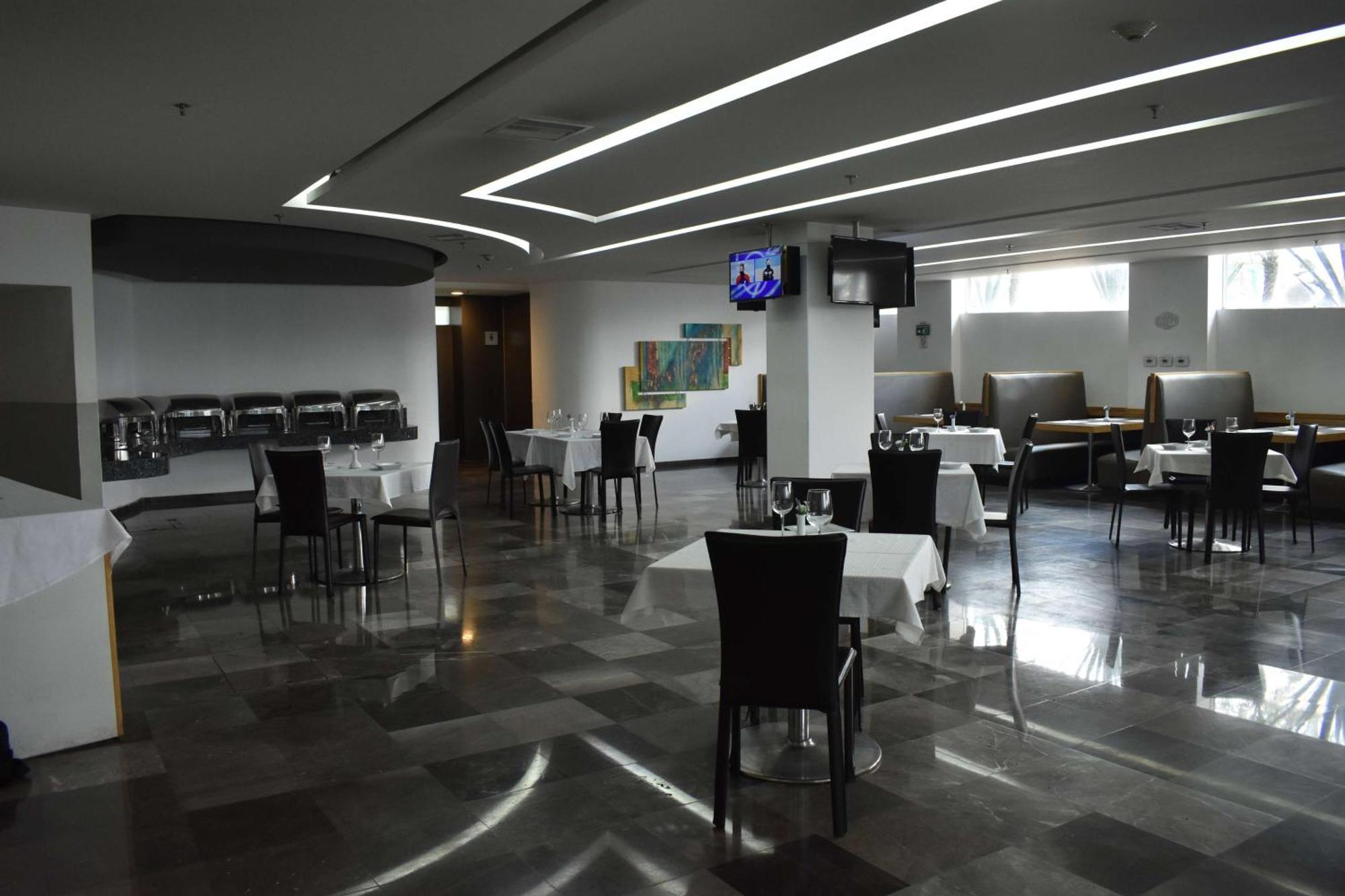 Ramada By Wyndham Santa Fe Cidade do México