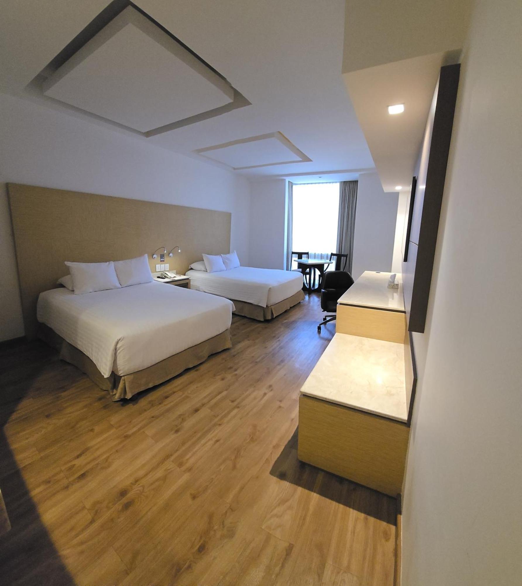 Ramada By Wyndham Santa Fe Cidade do México