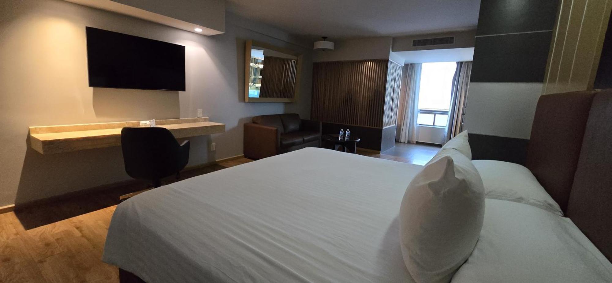 Ramada By Wyndham Santa Fe Cidade do México